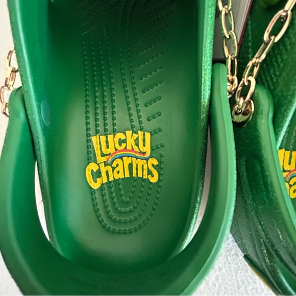 CROCS Lucky Charms Green Men\'s Size 11 Lots of Jibbitz AND Charms NEW main image 9